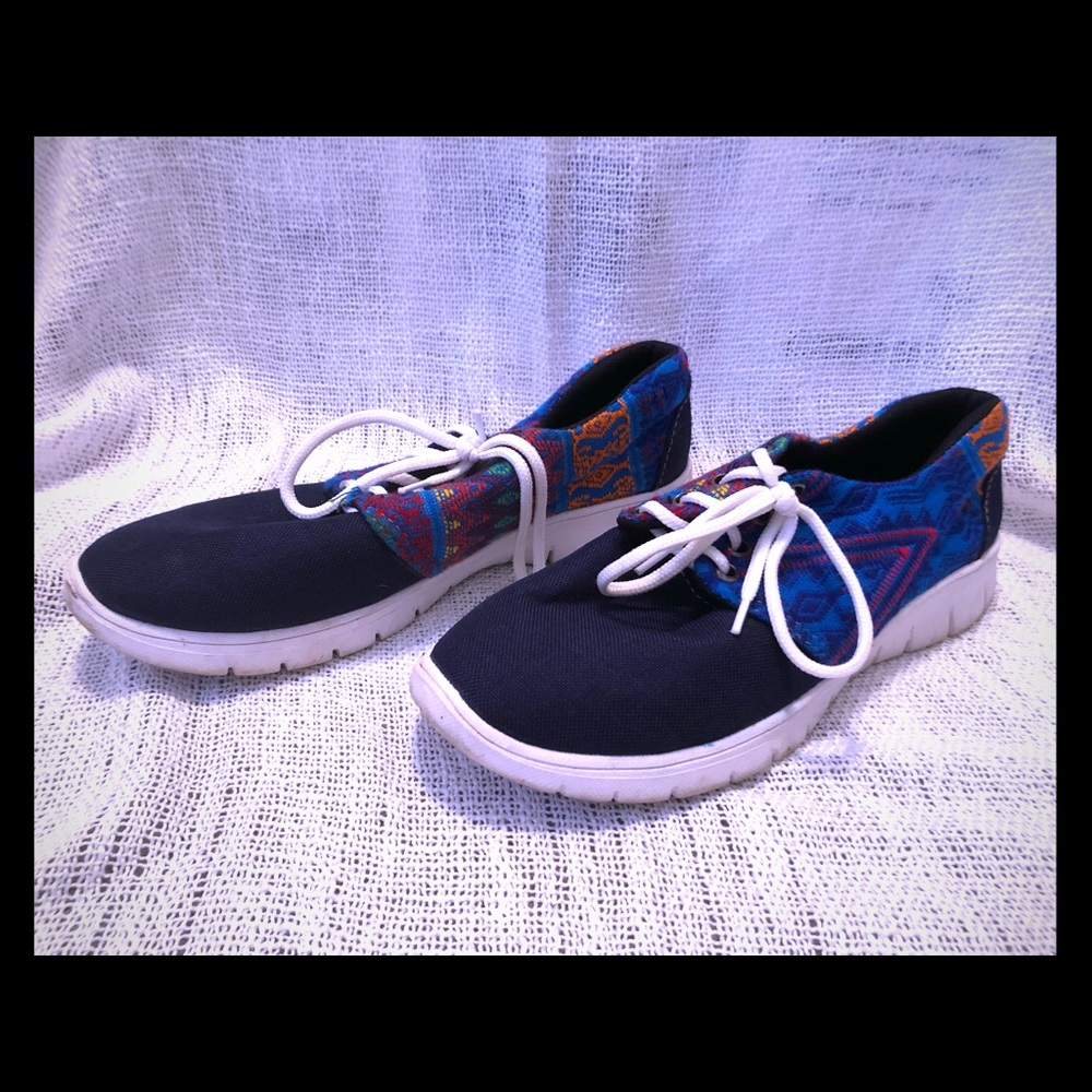 Tribal print Athletic Shoes